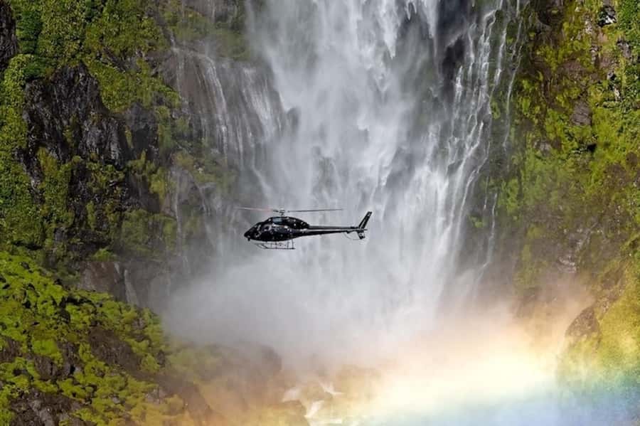 Queenstown: 2.5 Hour Flight to Fiordland's Iconic Locations - Queenstown to Fiordland in 150 Minutes of Big Views
