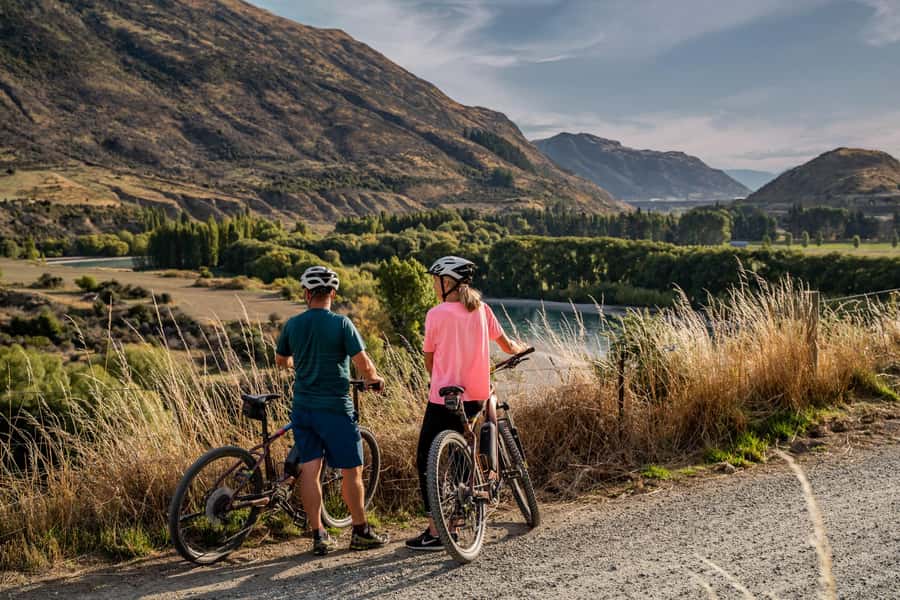Queenstown: Arrowtown To Queenstown Biking Adventure - Twin Rivers Trail to Lake Wakatipu: Kawarau, Shotover, and Alpine Lookouts