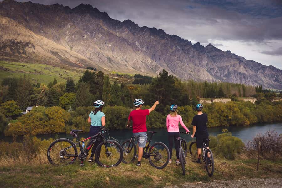 Queenstown: Arrowtown To Queenstown Biking Adventure - Getting Started at 3 Searle Lane: The Shuttle That Sets You Up