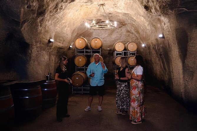 Queenstown Classic Wine Tour: 3 Winery Visits, Cave Tour & Cheese - Small-group comfort and the guides who set the tone