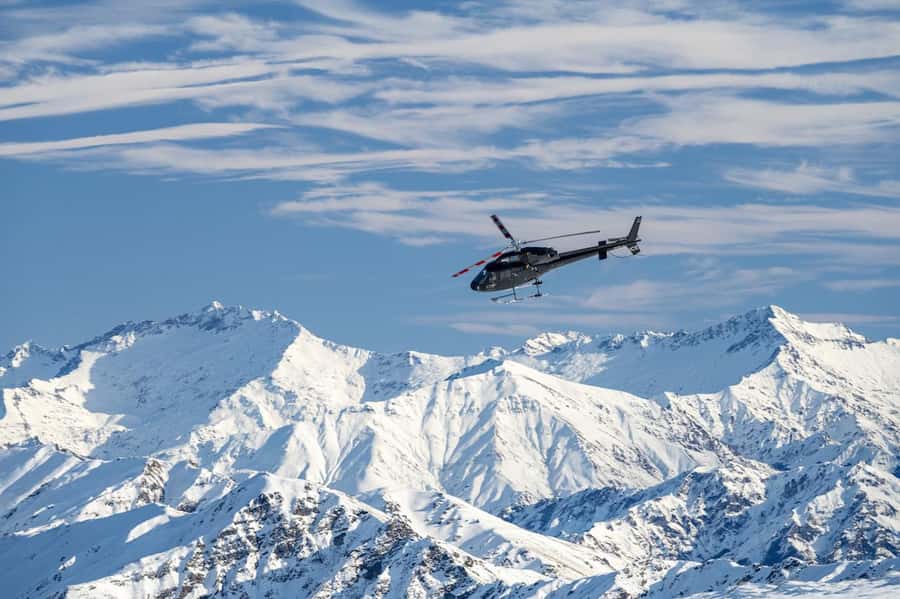 Queenstown Helicopter Flight with Snow Landing | 30 mins - Key highlights worth your attention