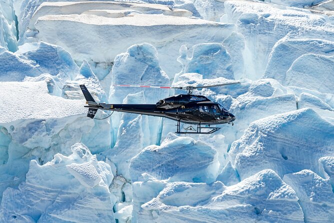 Queenstown Helicopter Tour: Glacier Landing and Scenic Views - The 10-Minute Snow Landing: Your Photo Sprint on Ancient Ice