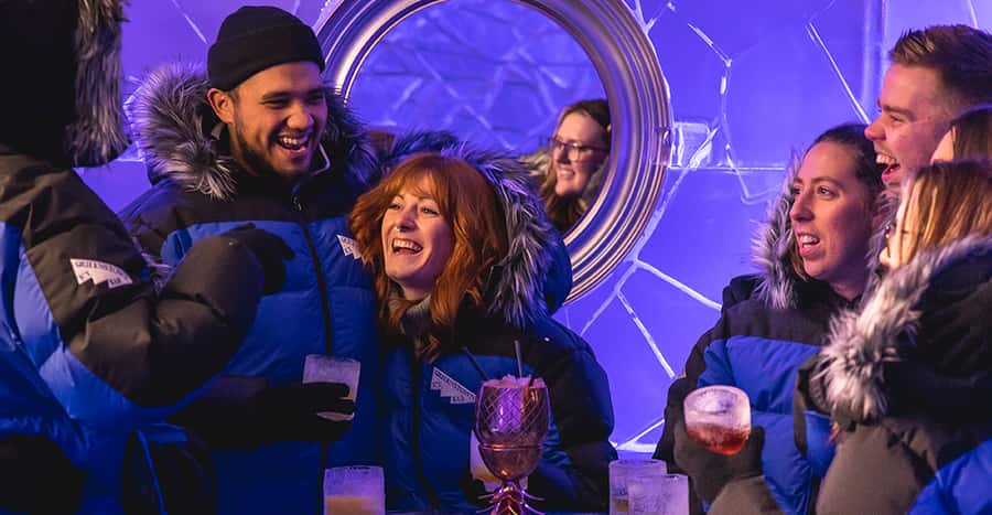 Queenstown: Ice Bar Entry with Warm Winter Gear and Drink - Queenstown Ice Bar in one hour: what the experience actually feels like
