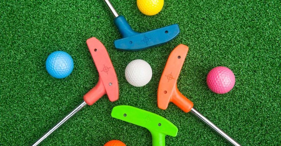 Queenstown: Indoor Putt 'n' Glow Mini Golf - Unlimited rounds in a timed window: how to pace your play