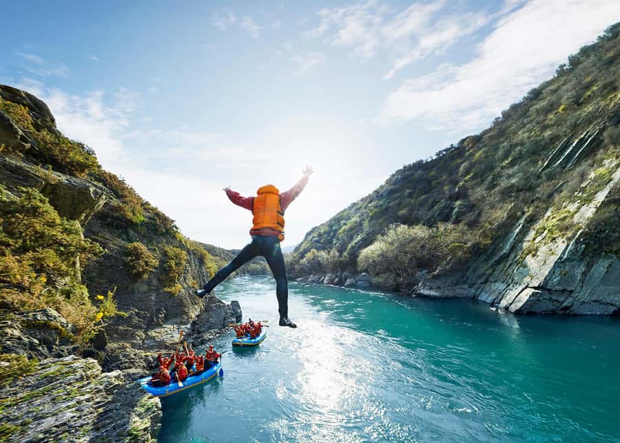 Queenstown: Kawarau River Rafting and Jet Boat Ride - The Dog Leg Rapid: The 400-Meter Finisher