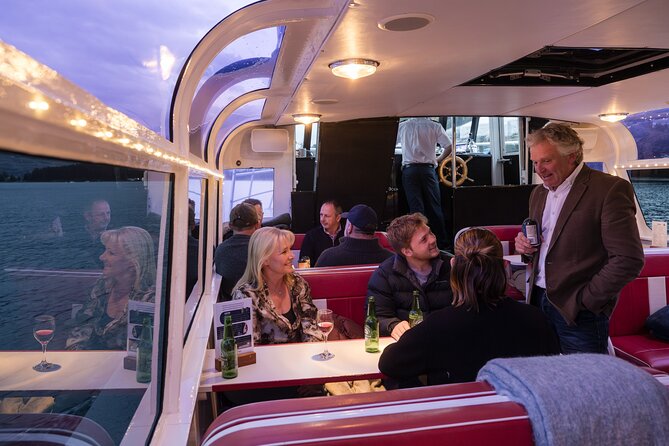 Queenstown: Lake Wakatipu Scenic Cruise (90 Minutes) - Onboard comfort: heated cabin, sundeck timing, toilets, and blankets