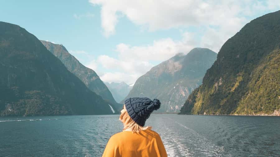 Queenstown: Milford Sound Day Trip - Cruise & Picnic Lunch - The Real Game Plan: Comfort Plus Time in Milford Sound