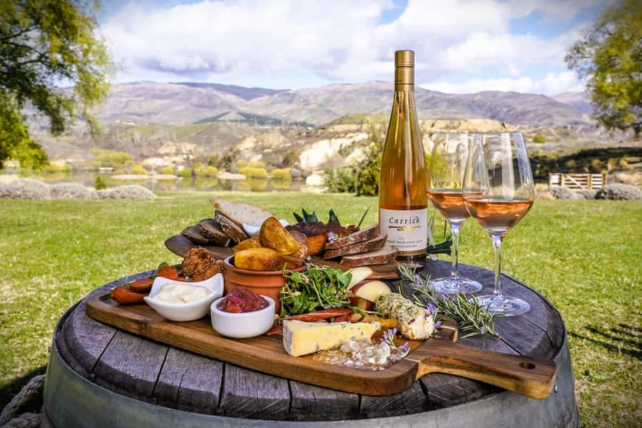Queenstown: Premium Full-Day Central Otago Wine Tasting Tour - Carrick Winery and the lunch block you control