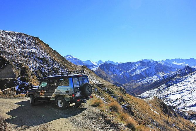 Queenstown: Private 4WD Adventure (4 hrs) – Choose Your Route - Historic Skippers School tea stop: a calm pause with real gold-rush context