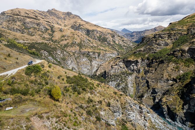 Queenstown: Private 4WD Adventure (4 hrs) – Choose Your Route - Price and value: $992.89 per group, and when it feels like a bargain