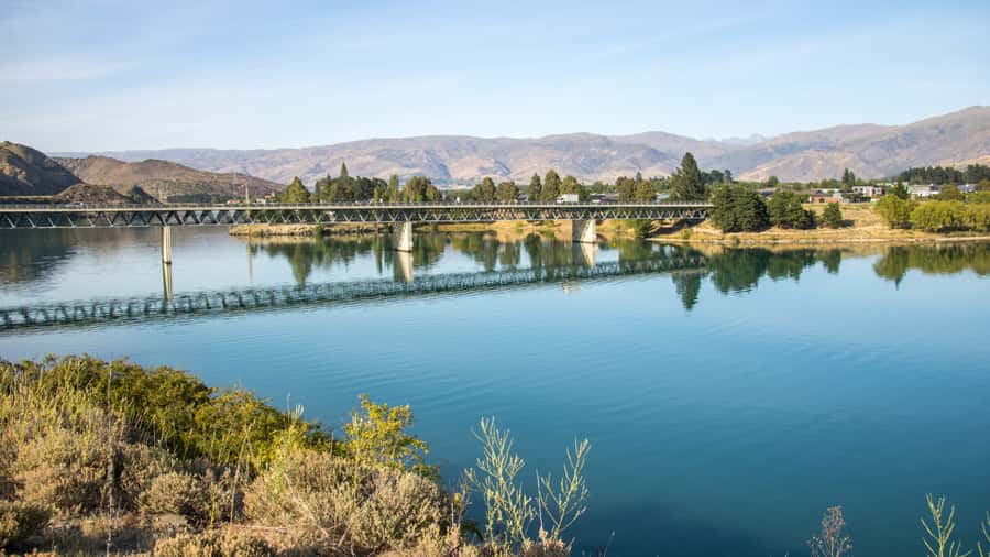 Queenstown: Private Day Trip to Wanaka, Arrowtown & More - Cardrona and the Crown Range: Scenic Stops Without the Stress