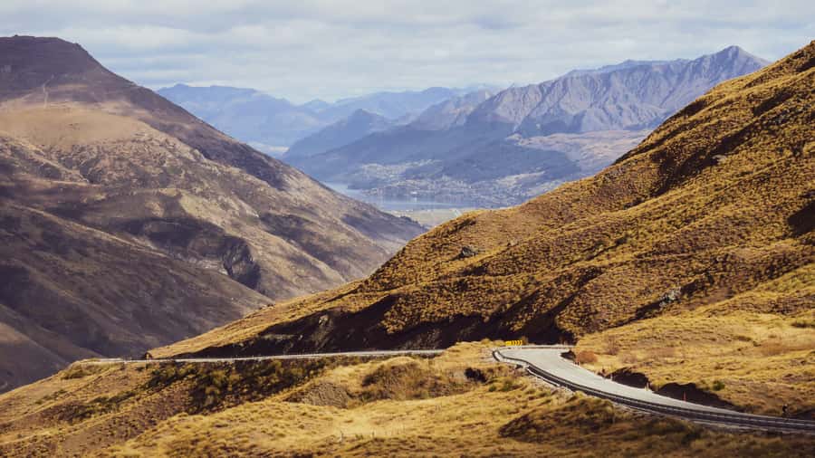Queenstown: Private Day Trip to Wanaka, Arrowtown & More - Cromwell and Central Otago Style: Wine and Local Flavor on Your Terms