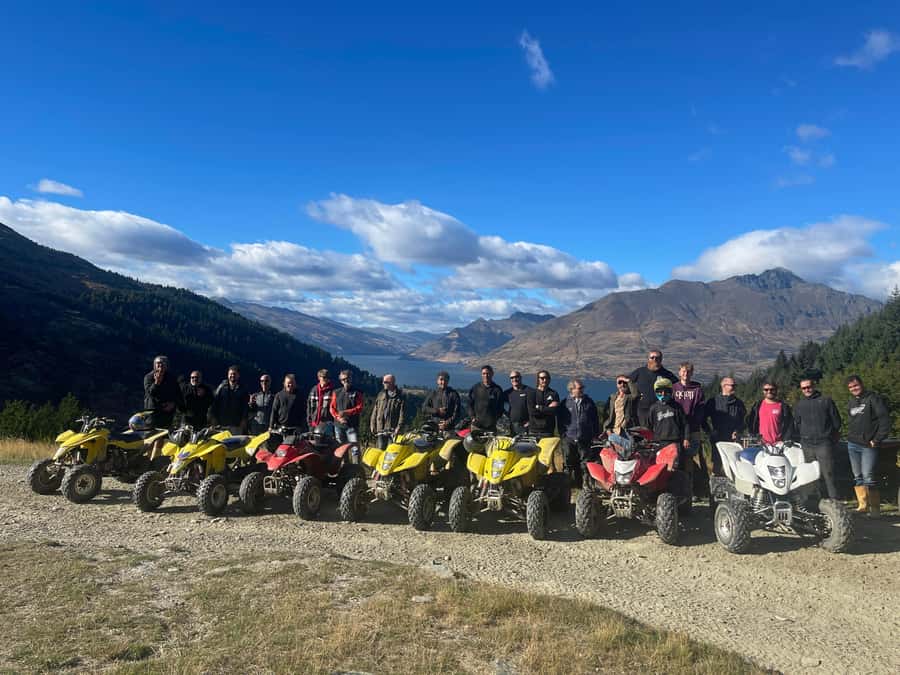 Queenstown: Quad Bike Tour - From central Queenstown to the training yard, then straight onto the fun