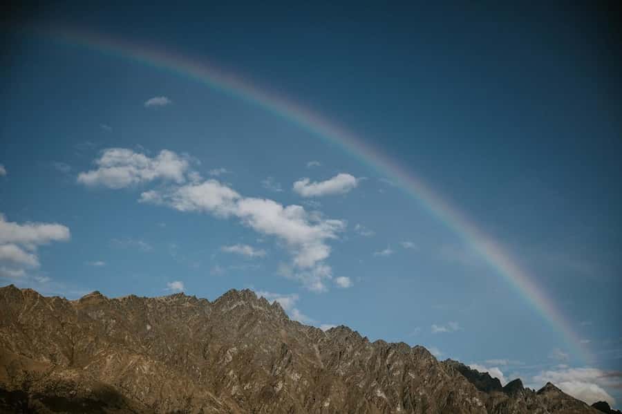 Queenstown: Remarakbles Helicopter Tour with Alpine Landing - Crew and commentary: why a good pilot changes the experience
