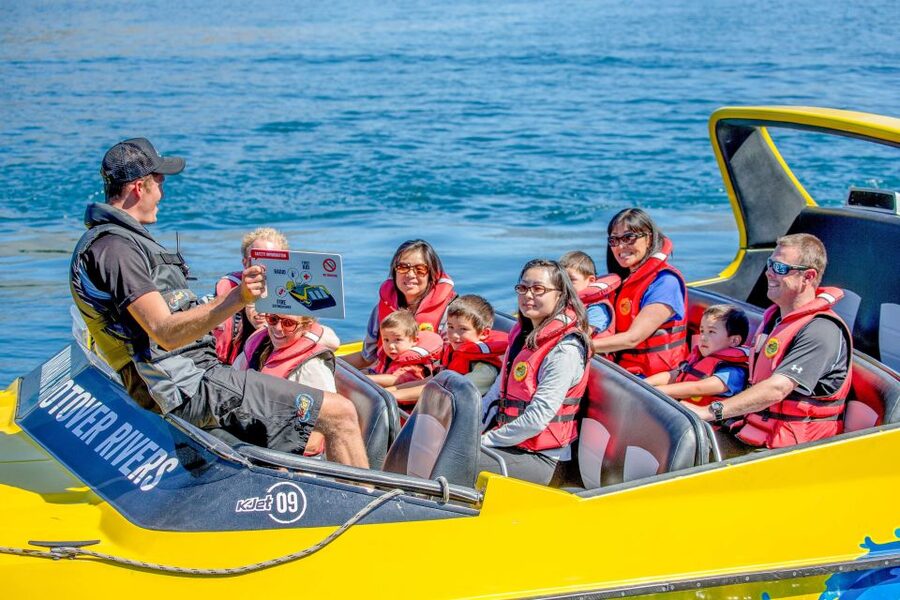Queenstown: Shotover River and Kawarau River Jet Boat Ride - Shotover River: shallow channels and 360-degree spins
