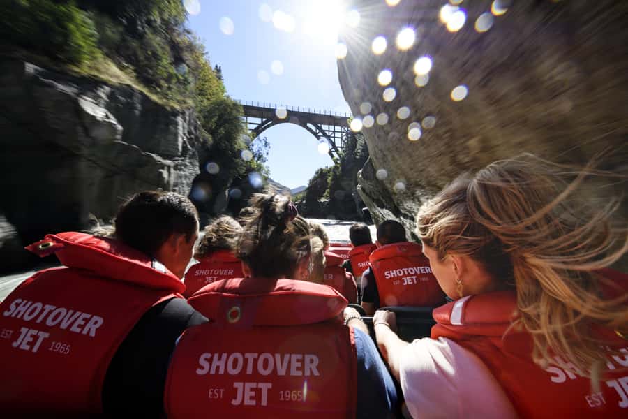 Queenstown: Shotover River Extreme Jet Boat Experience - Shotover Canyons Up Close: What the Driver Really Does