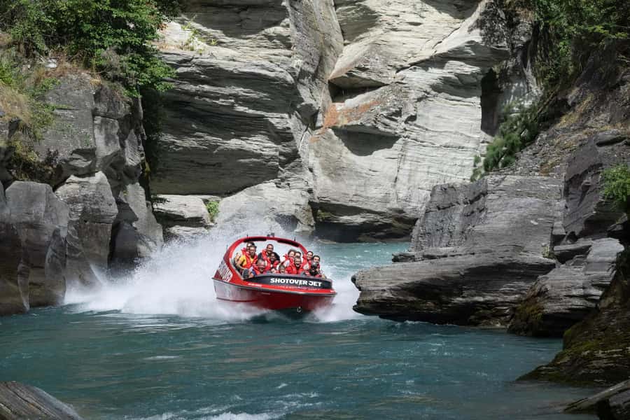 Queenstown: Shotover River Extreme Jet Boat Experience - From Check-In to Safety Briefing: Your First 15 Minutes Matter