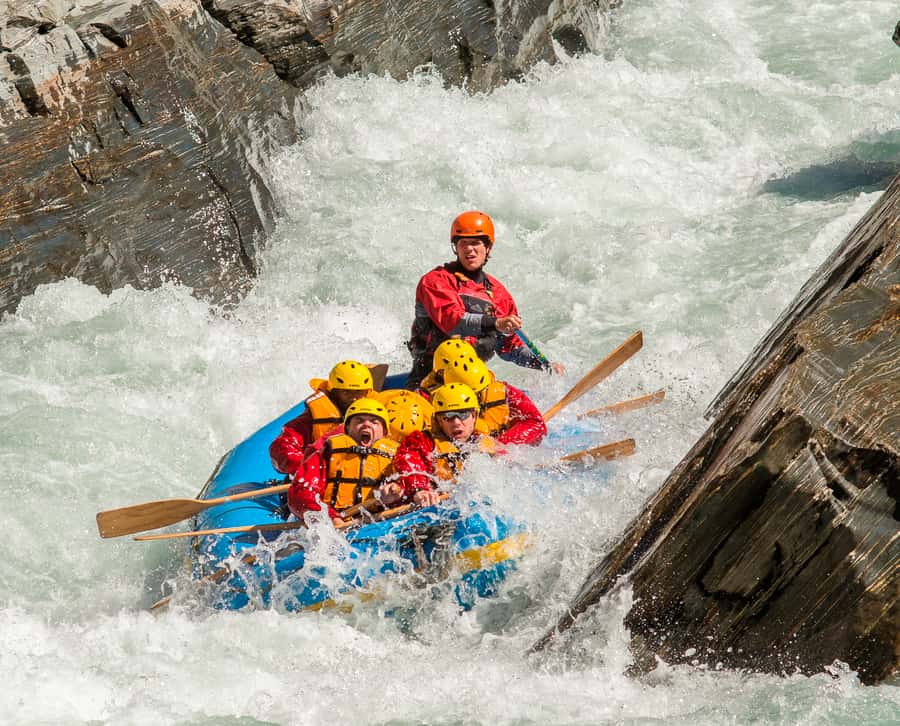 Queenstown: Shotover River Whitewater Rafting Trip - Skippers Canyon, then into the Shotover River action