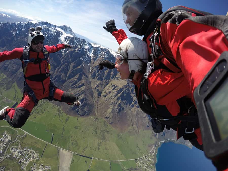 Queenstown: Tandem Skydive Experience - Price and value: what $214 includes, and what you might pay extra for