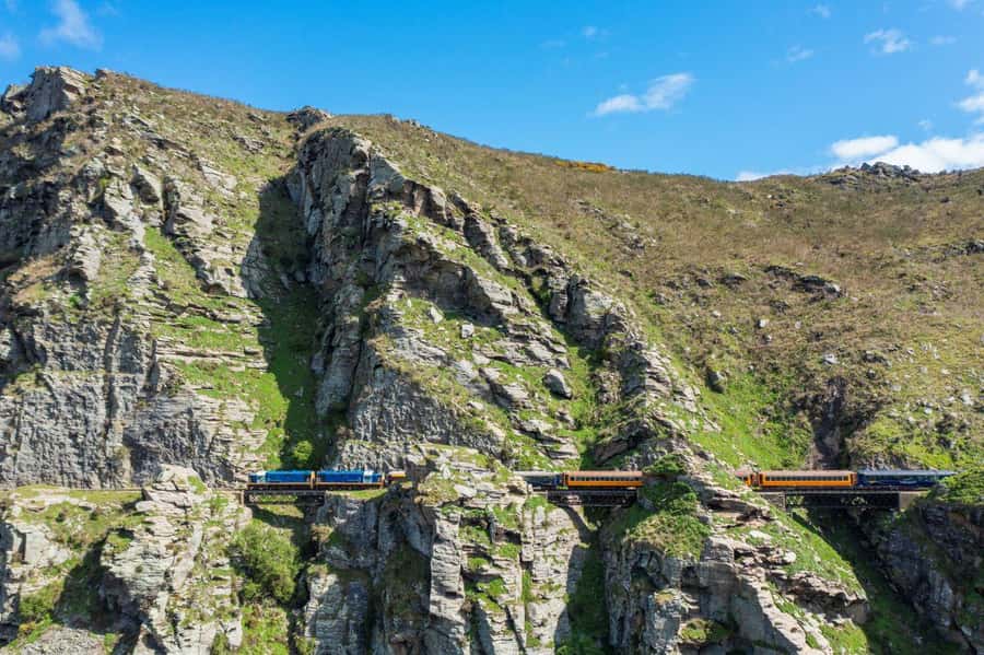 Queenstown to Dunedin Incl Taieri Gorge Train (One-Way) - Clyde and Dunstan House: tea at the restored 1898 hotel