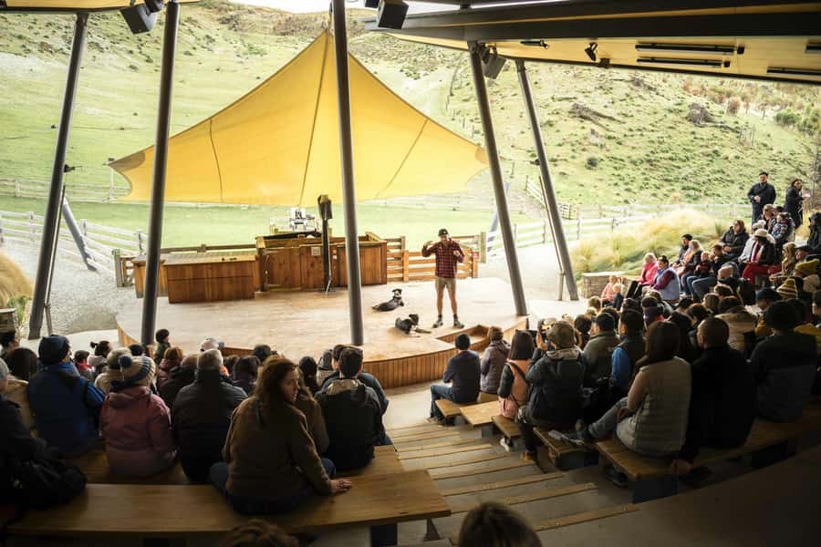 Queenstown: Walter Peak Gourmet BBQ & Lake Whakatipu Cruise - Why the food and cruise combo feels like real value