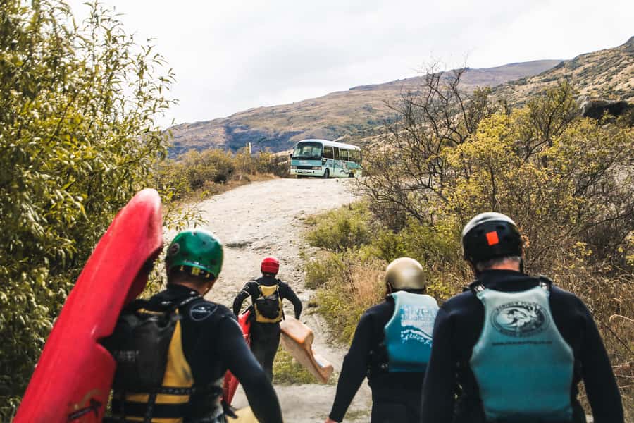 Queenstown: White Water Surfing Along the Kawarau River - Kawarau River Boarding: the rush and what you are really doing