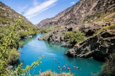 White Water Surfing Along the Kawarau River