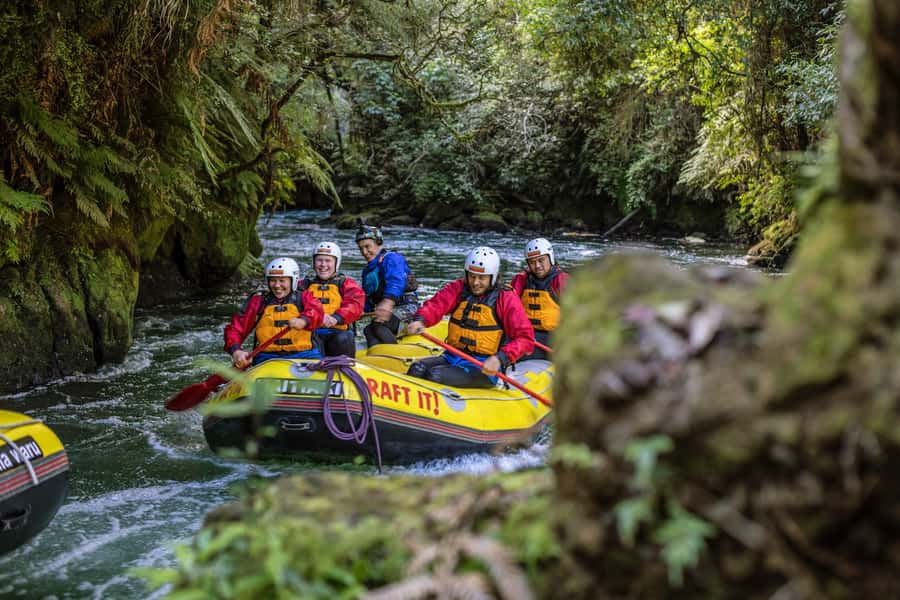 Rafting Rotorua: Kaituna River White Water Experience - Pros on the boat: why guide names keep coming up