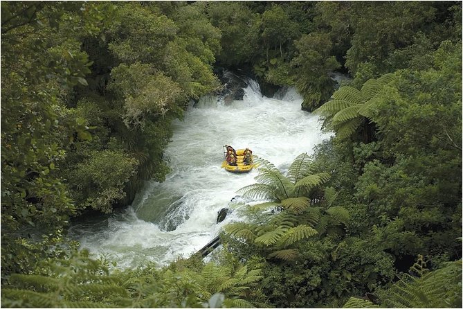 Rafting Rotorua Kaituna White Water Rafting | Kaitiaki Adventures - What the Guides Teach You While You’re Bracing