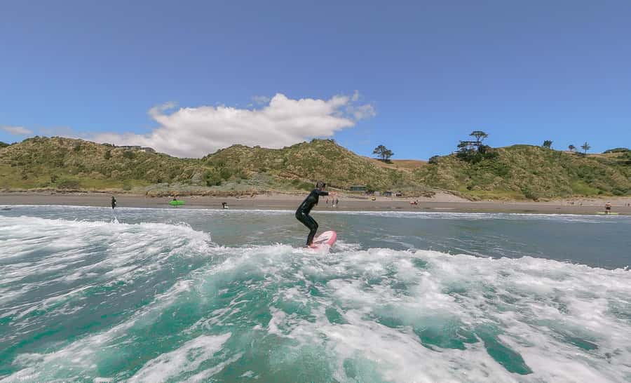 Raglan: Group Surf Lesson - The main drawback to consider, and how to plan around it