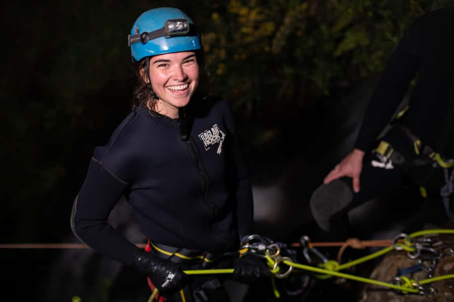 Raglan: Sunset Canyoning Tour and Glowworm Experience - The Kawakawa Tea Pause: Turning Adventure Into Warmth