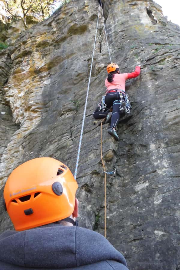 Real Rock, Climbing Experience! - Meeting Raglan Rock Shop and getting set up correctly