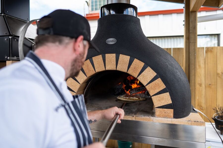 Rotorua: Authentic Kiwi Farm Experience at the Agrodome - The all-weather 1-hour farm tour: trailer rides, orchard stops, and tastings