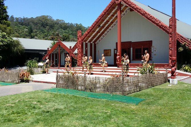 Rotorua Discovery Te Puia Tour - How long is the tour and what kind of day is it, really?