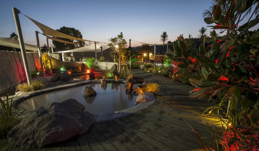 Rotorua: Hells Gate Outdoor Mud Bath & Spa Experience - Smell, jewelry, and laundry you should plan for