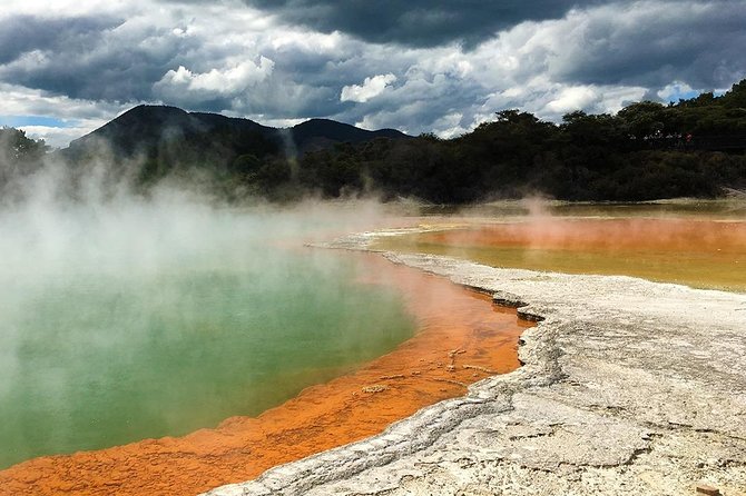 Rotorua Highlights Tour from Auckland with Optional Extras - Wai-O-Tapu geothermal: your senses will notice everything
