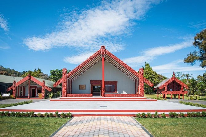 Rotorua Highlights Tour inc. Te Puia Tour, Lunch & Cultural Show - Price and value: is $260.02 worth it?