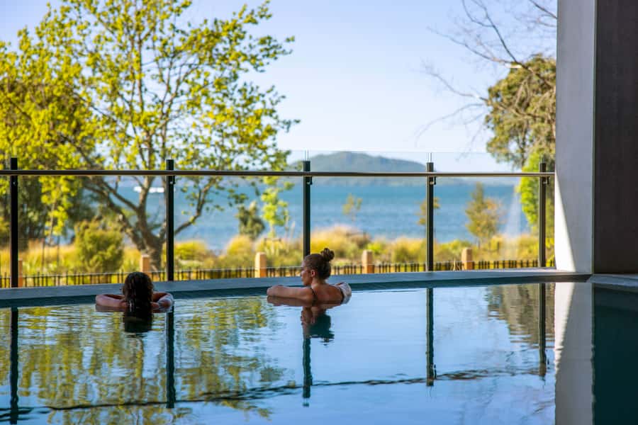 Rotorua: Lakefront Hot Springs & Spa - Luxury Māori Wellness - Mineral pools, herbal options, and hydrotherapy pacing