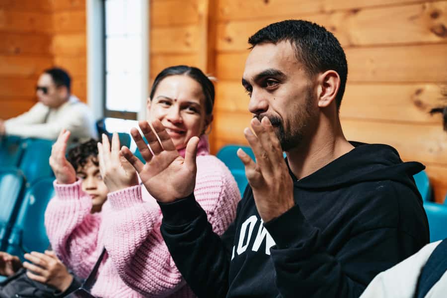 Rotorua: Māori Cultural Performance with Dancing - Check-in and seating: how to get the best view fast