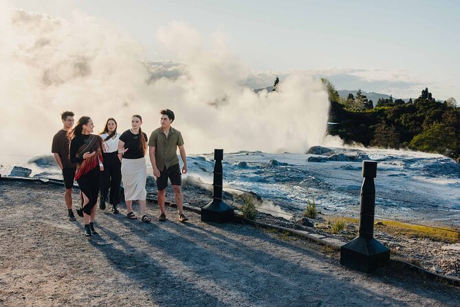 Rotorua: Te Rā Guided Experience + Haka - The meeting house moment: pōhiri, waiata, mōteatea, poi, and haka