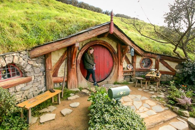 Rotorua to Auckland via Hobbiton Tour with Lunch - One Way - Key highlights worth planning for