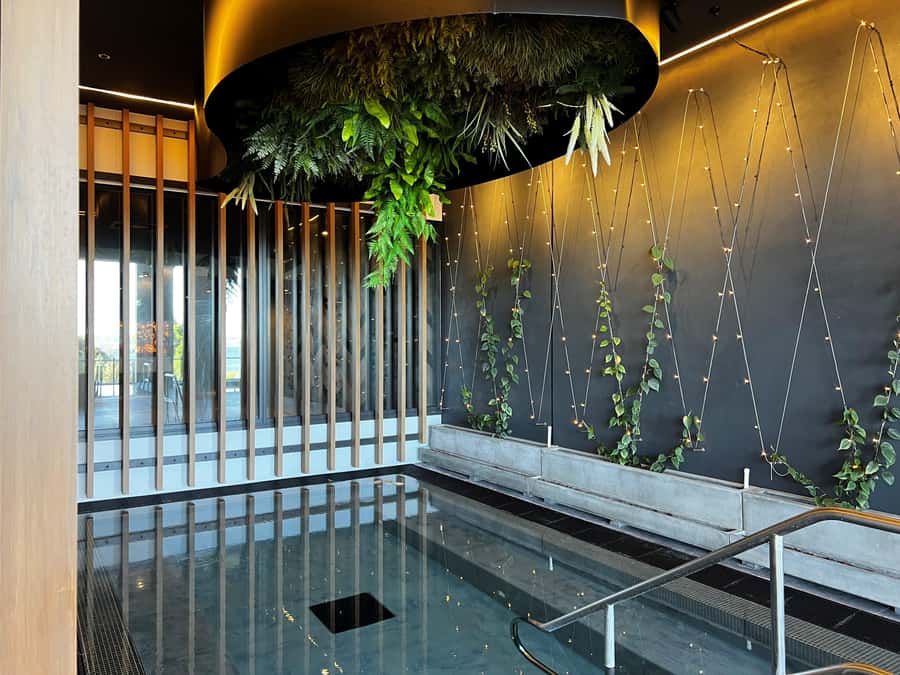 Rotorua: Wai Ariki Hot Springs & Spa 1hr Restorative Bathing - Puna Wai Wera (40-41°C): when you want deep warmth and lake views