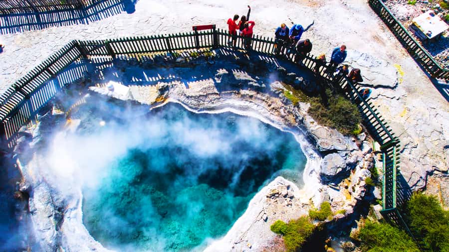 Rotorua: Whakarewarewa Village Guided Tour - Weather, shoes, and getting the best photos