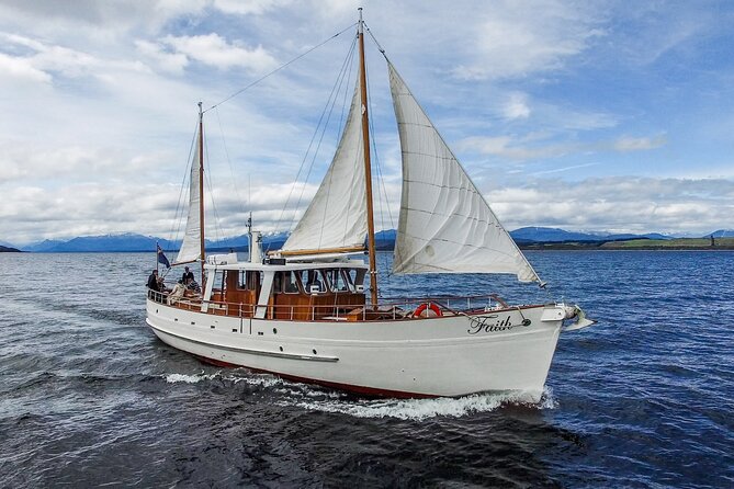 Scenic Cruise & Guided Walk on Historic Motor Yacht Lake Te Anau - Getting started at 85 Lakefront Drive, and how the timing works