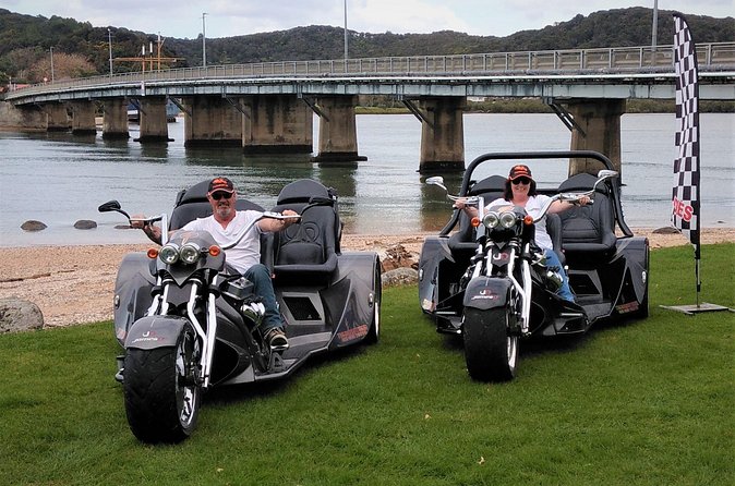 Scenic Tour - Bay of Islands, 30 mins (min2) - Stop 1: Haruru Falls, the first photo and adrenaline moment