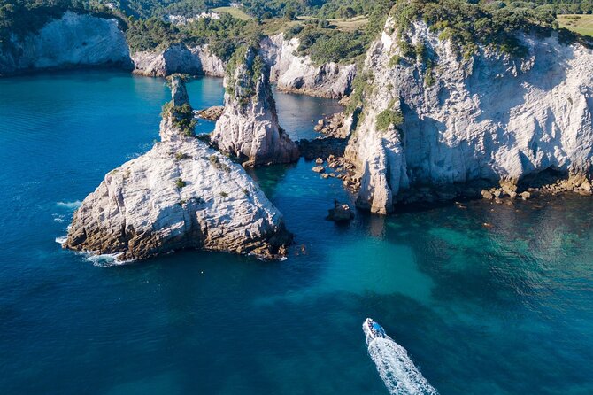 Sea Cave Adventures in Whitianga - The Human Part: Local Captains, Māori Context, and Real-World Storytelling