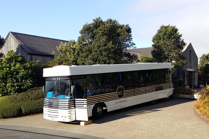 Shore Excursion: Napier and Surrounding Countryside Scenic Tour - Silky Oak Chocolate Company: a sweet stop with cafe options