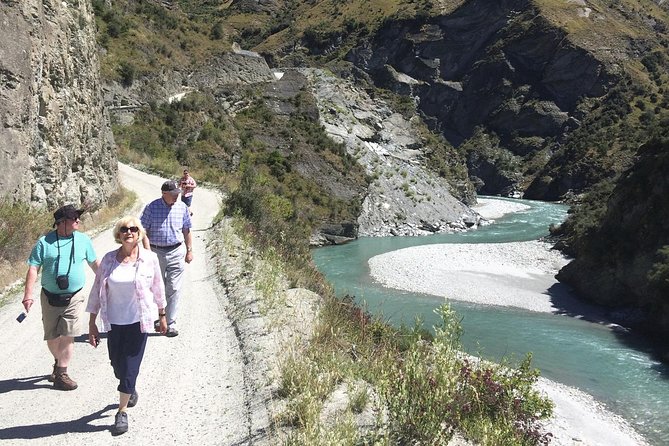 Skippers Canyon 4WD Tour from Queenstown - Skippers Road thrills: Hells Gate and the “small stops, big impact” approach