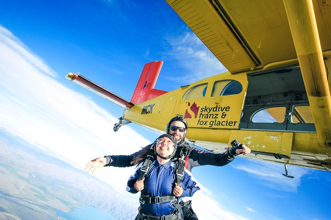 Skydive Mt. Cook - 20+ Seconds of Freefall from 10,000ft - The flight and the view: why Aoraki/Mt Cook hits differently from the air