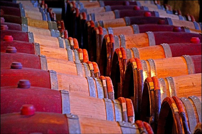 Small group - Napier Premium Wineries+ Beer tour -5.0 - 5.5 hours - The human factor: guides like John, Tere, and Margie make it feel personal
